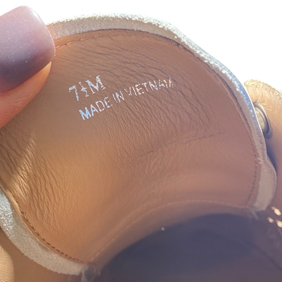 Linea Paolo Kendra White Perferated Platform Sneaker size 7.5 - Picture 10 of 12